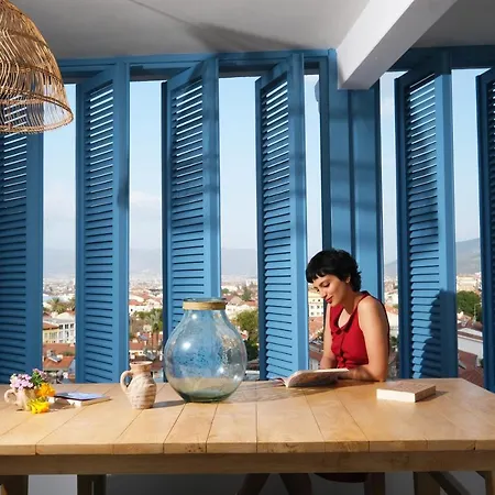 The Pebble - Blue House, *